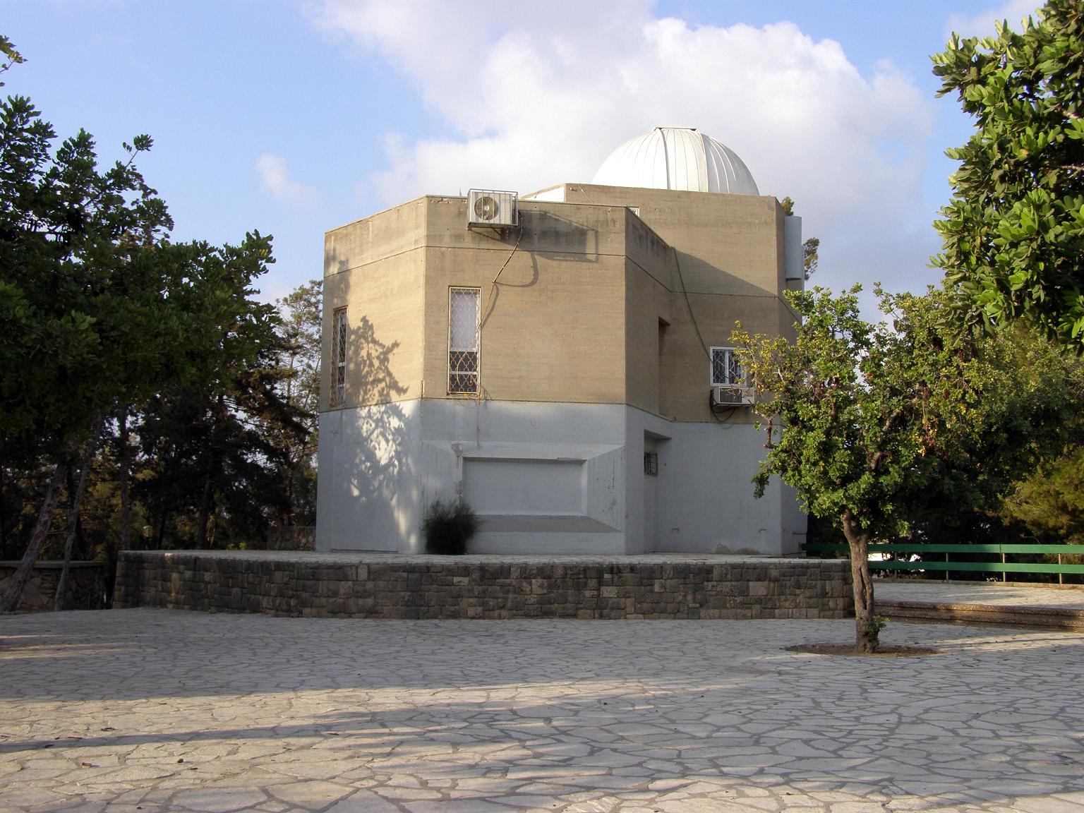 מצפה הכוכבים בגבעת קוזלובסקי, גבעתיים
